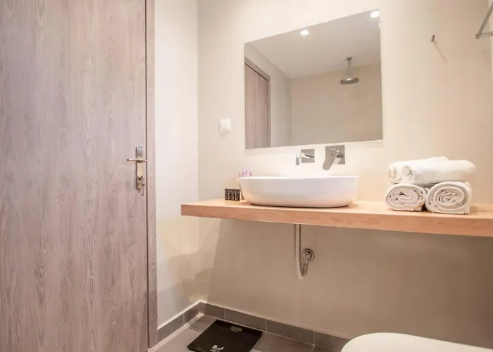 Sokrates And Oresti * Kalamákion